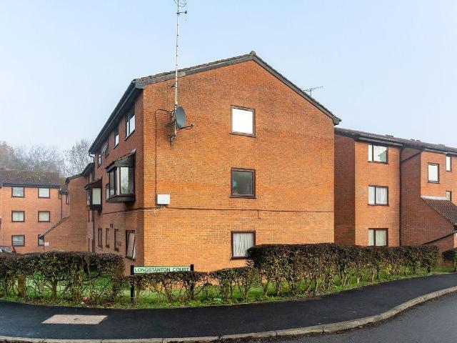 Apartment for rent in Woodhall Farm, Pouchen End