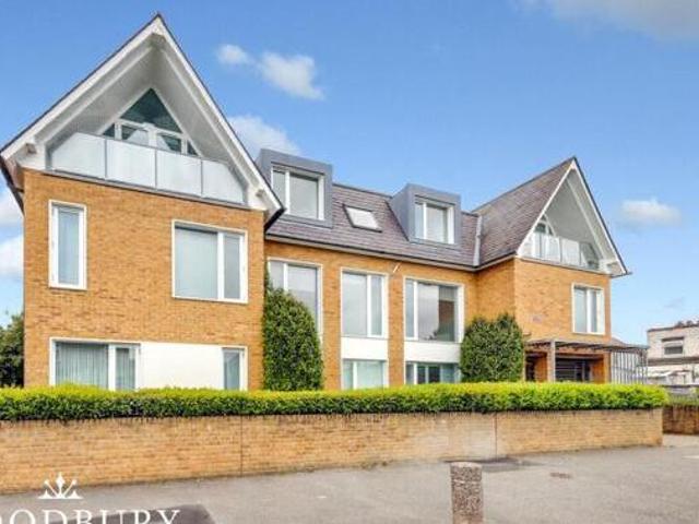 House for sale in Epping