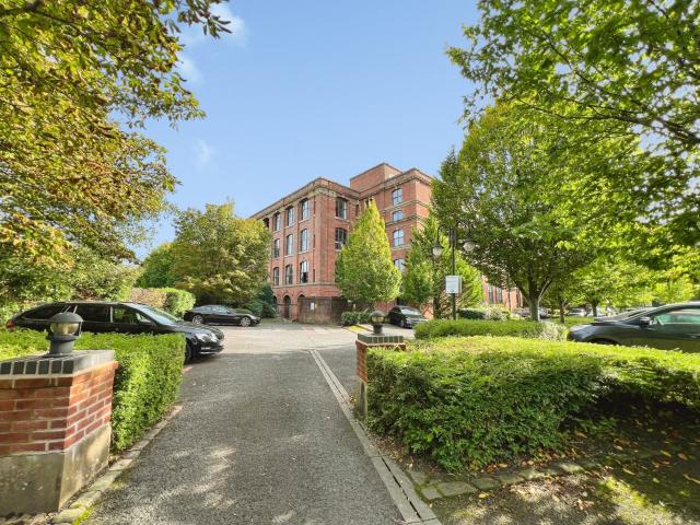 Apartment for rent in Dunscar, Bolton