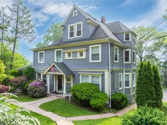 Condo for sale in Clifton