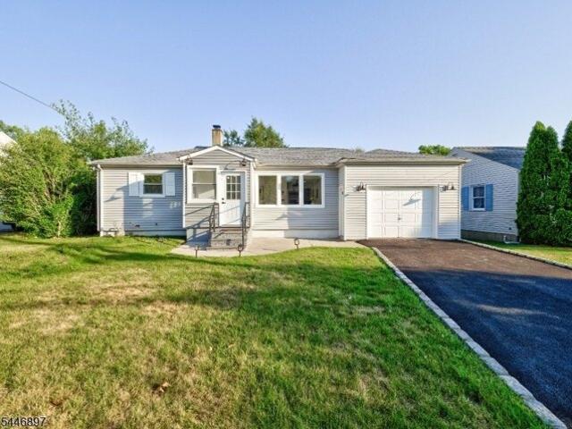 House for sale in Clark, New Jersey
