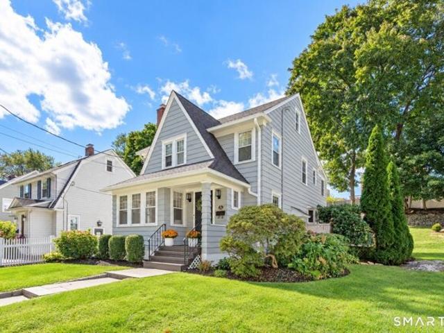 House for sale in Stratfield, Fairfield
