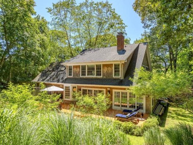 House for sale in Shelter Island