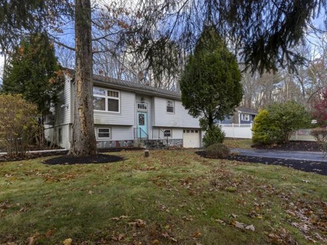 House for sale in Thompson, Connecticut