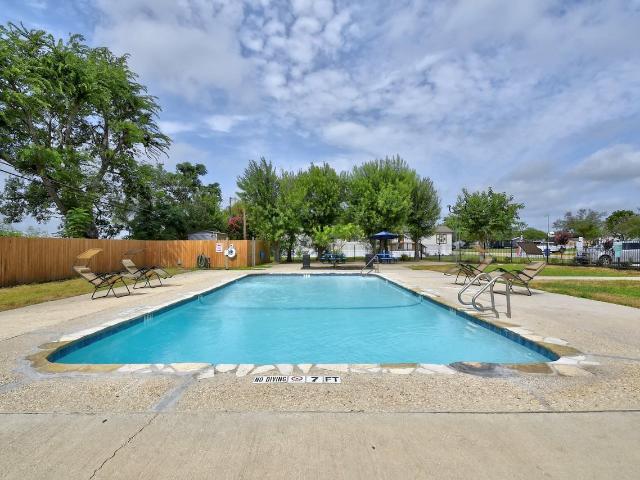 Apartment for rent in Leesville, Texas