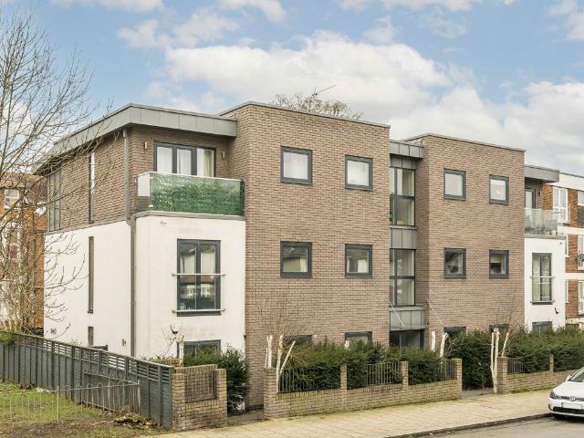 Apartment for rent in Streatham, Greater London