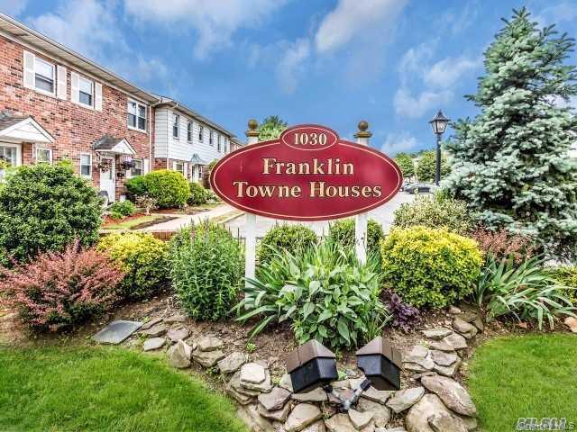 Condo for sale in Village of Valley Stream, Nassau County