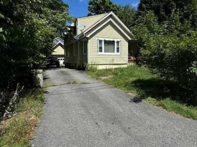 House for sale in Oakland, New Jersey