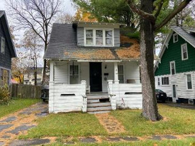 House for sale in Syracuse, New York