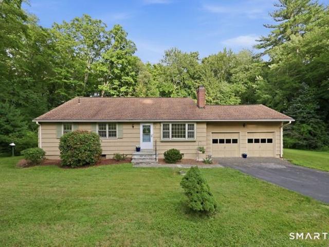 House for sale in Simsbury, Connecticut