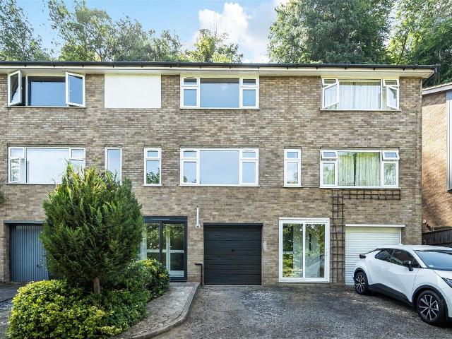 House for rent in Holloway Hill, Fole