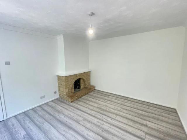 House for rent in Bourne End, Pouchen End
