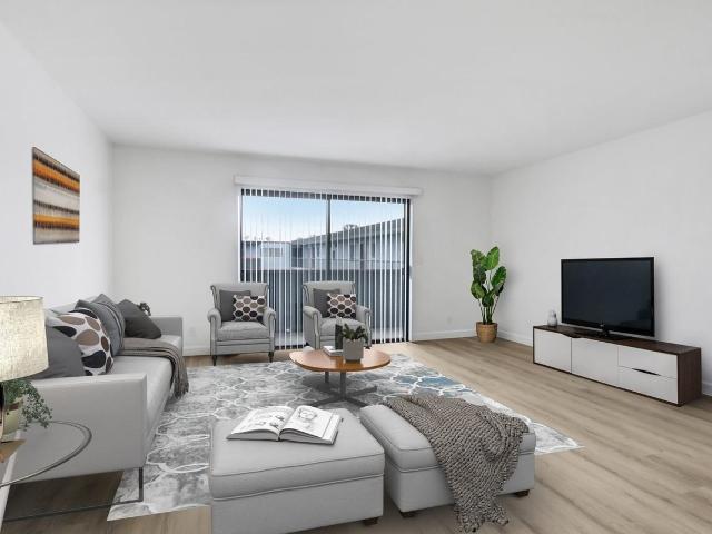 Apartment for rent in North Hills, Los Angeles