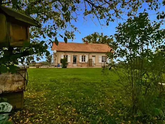 Maison vente à Montluçon, Vallon-en-sully