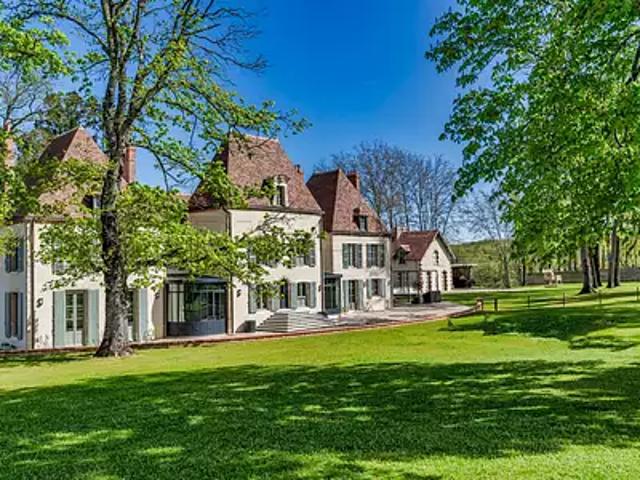Maison vente à Montluçon, Vallon-en-sully