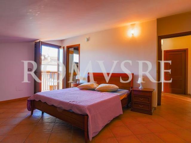 Appartamento in vendita a Villaggio Rinascita, Roma Capitale