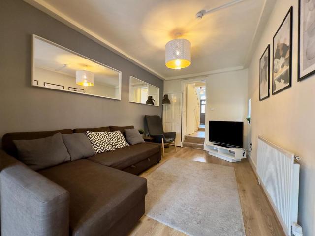 House for rent in Furzedown, Greater London