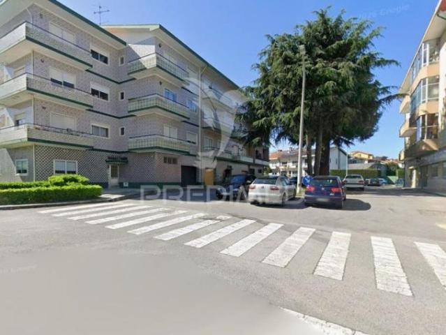 Garagem venda em Valongo, Porto