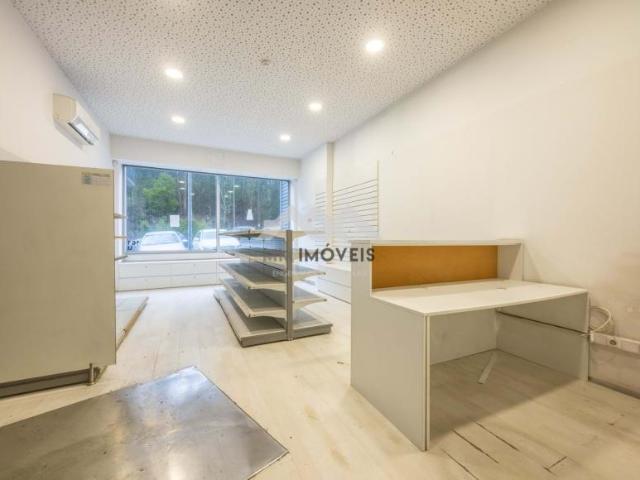 Loja alugar em Valongo, Porto