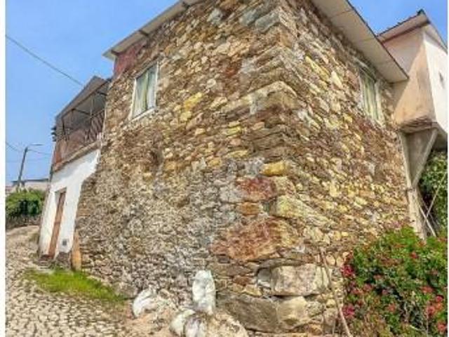 Casa venda em Argeriz, Vila Real