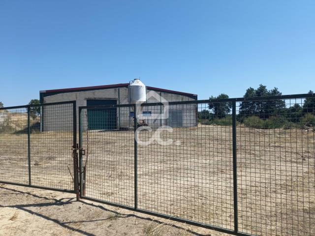 Loja venda em Argeriz, Vila Real