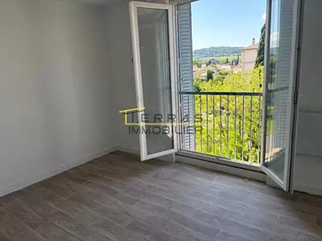 Appartement vente à Carpentras, Valréas