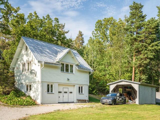 Hus hyra i Valsättra, Stockholms län