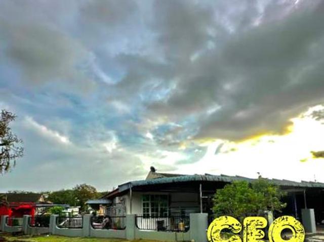 Terraced House for sale in Wellesley, Penang