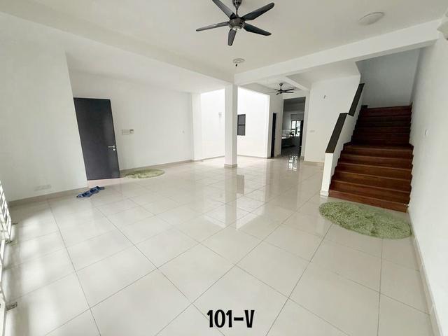 Terraced House for sale in Alam Impian, Selangor