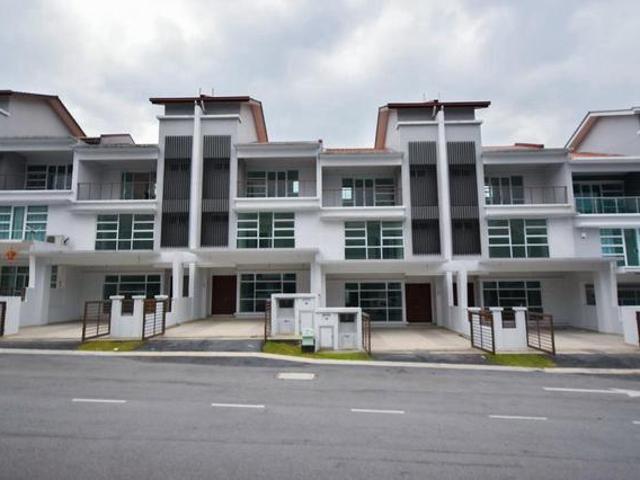 Terraced House for sale in Petaling, Subang Jaya