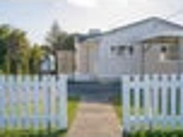 House for sale in Wairau Valley