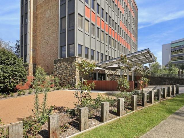 Office for rent in Wollongong West, New South Wales