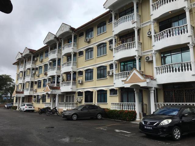 Apartment for sale in Malaka
