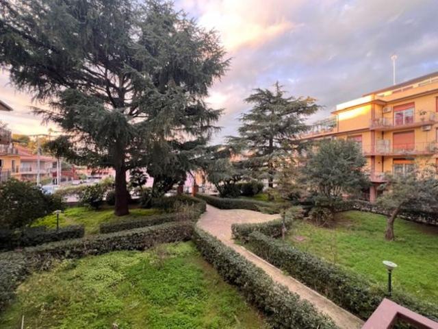 Appartamento in vendita a Valverde, Sicilia
