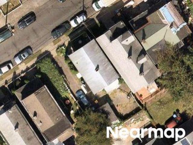 House for sale in Kingston