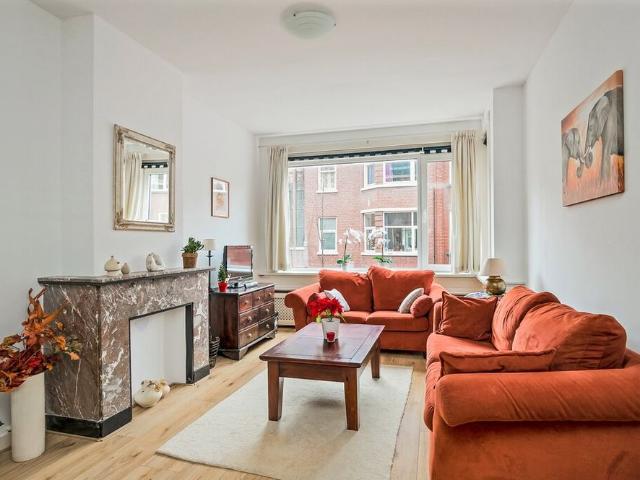 Appartement te huur in Bezuidenhout, Zuid Holland