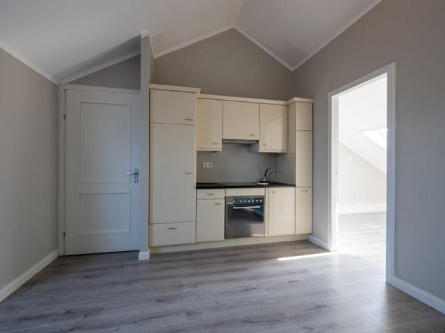 Appartement te huur in Laak, Zuid Holland