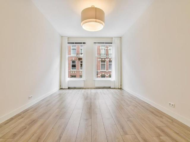 Appartement te huur in Zuid, Amsterdam
