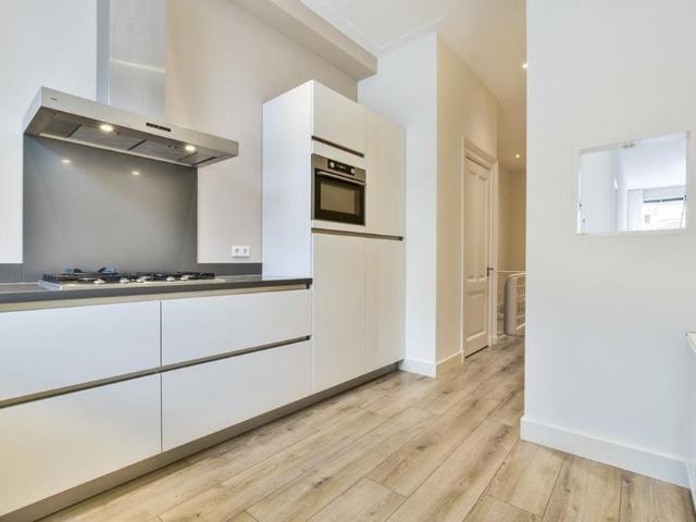 Appartement te huur in Zuid, Amsterdam