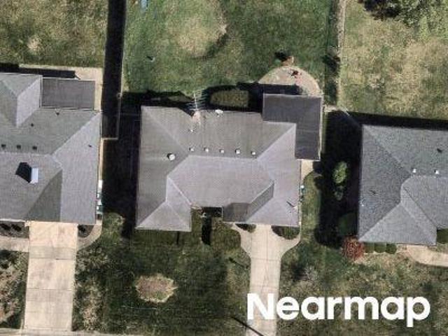 House for sale in Roselawn, Ohio
