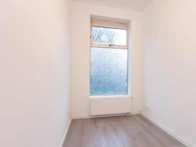 Appartement te huur in Lorentzplein, Laak