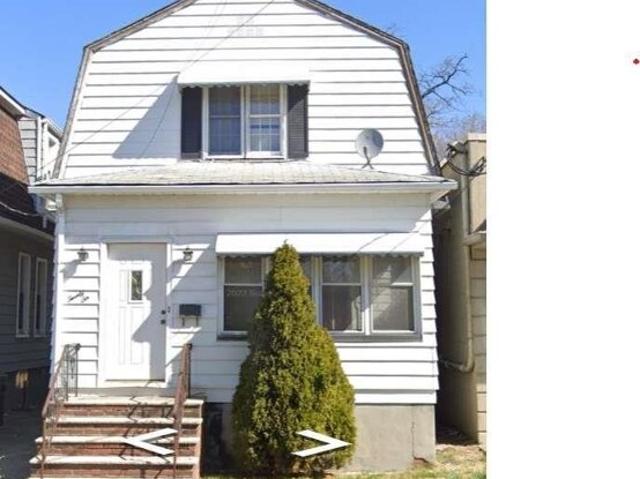 House for sale in Hackensack, New Jersey