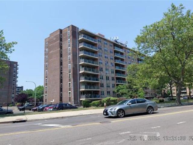 Condo for sale in Arverne, New York