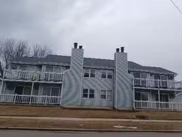 House for sale in Neenah