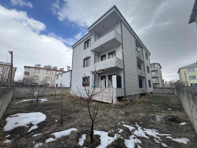 Van içerisinde satılık Villa