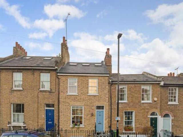 House for sale in Lyons, Greater London