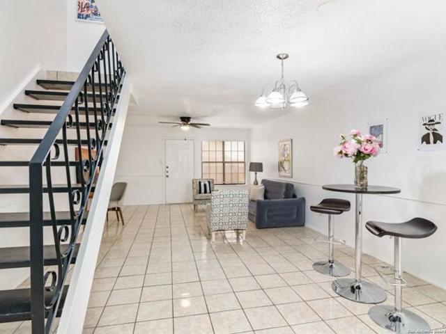 Condo for sale in San Antonio Condo for sale in San Antonio