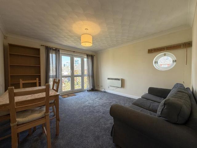 Apartment for rent in Salford Quays, Salford