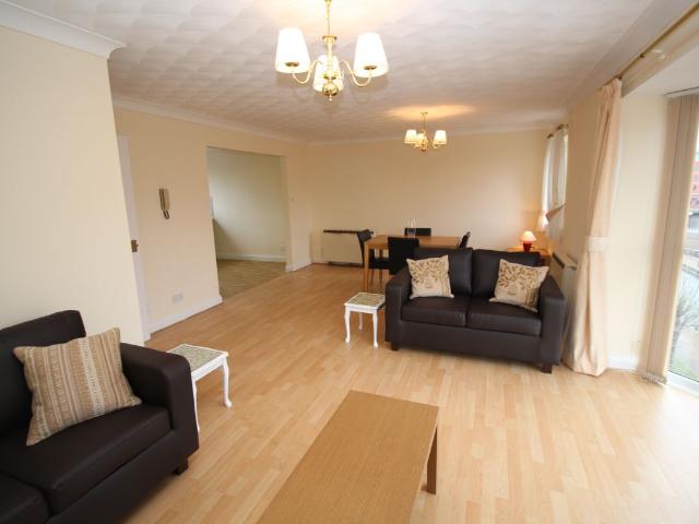 Apartment for rent in Salford Quays, Salford