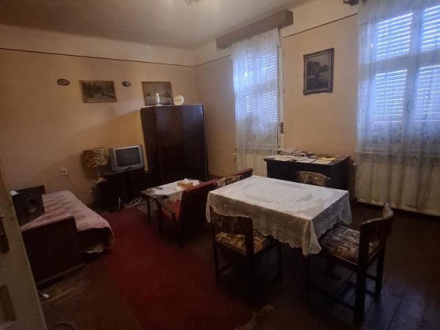 Casă vânzări